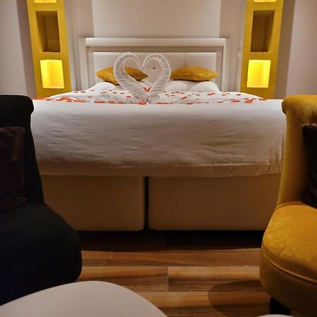 ליון Spa Celyna Appartement Avec Jacuzzi Privatif מראה חיצוני תמונה